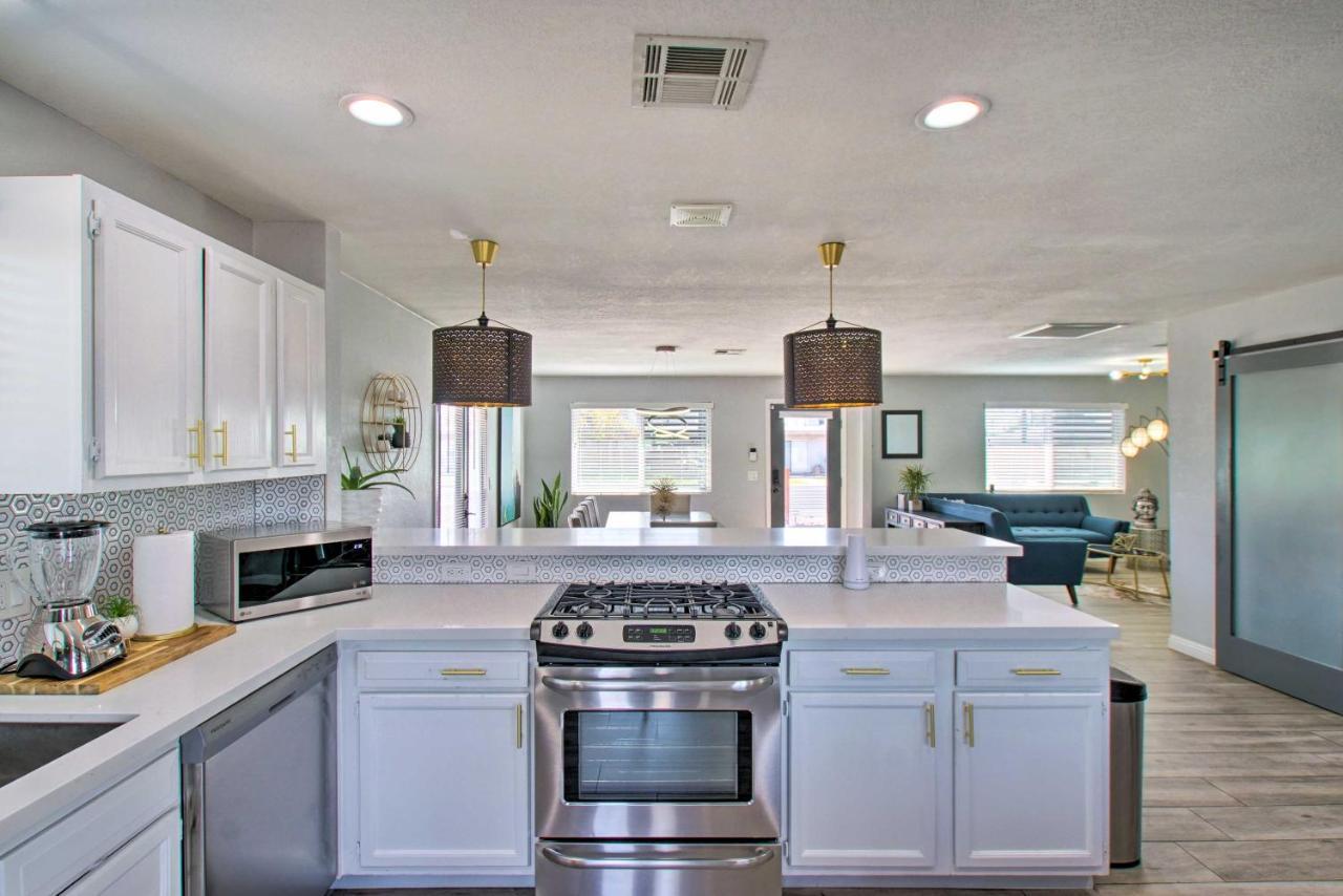 Charming Phoenix Home With Patio About 3 Miles To Dtwn! Eksteriør bilde