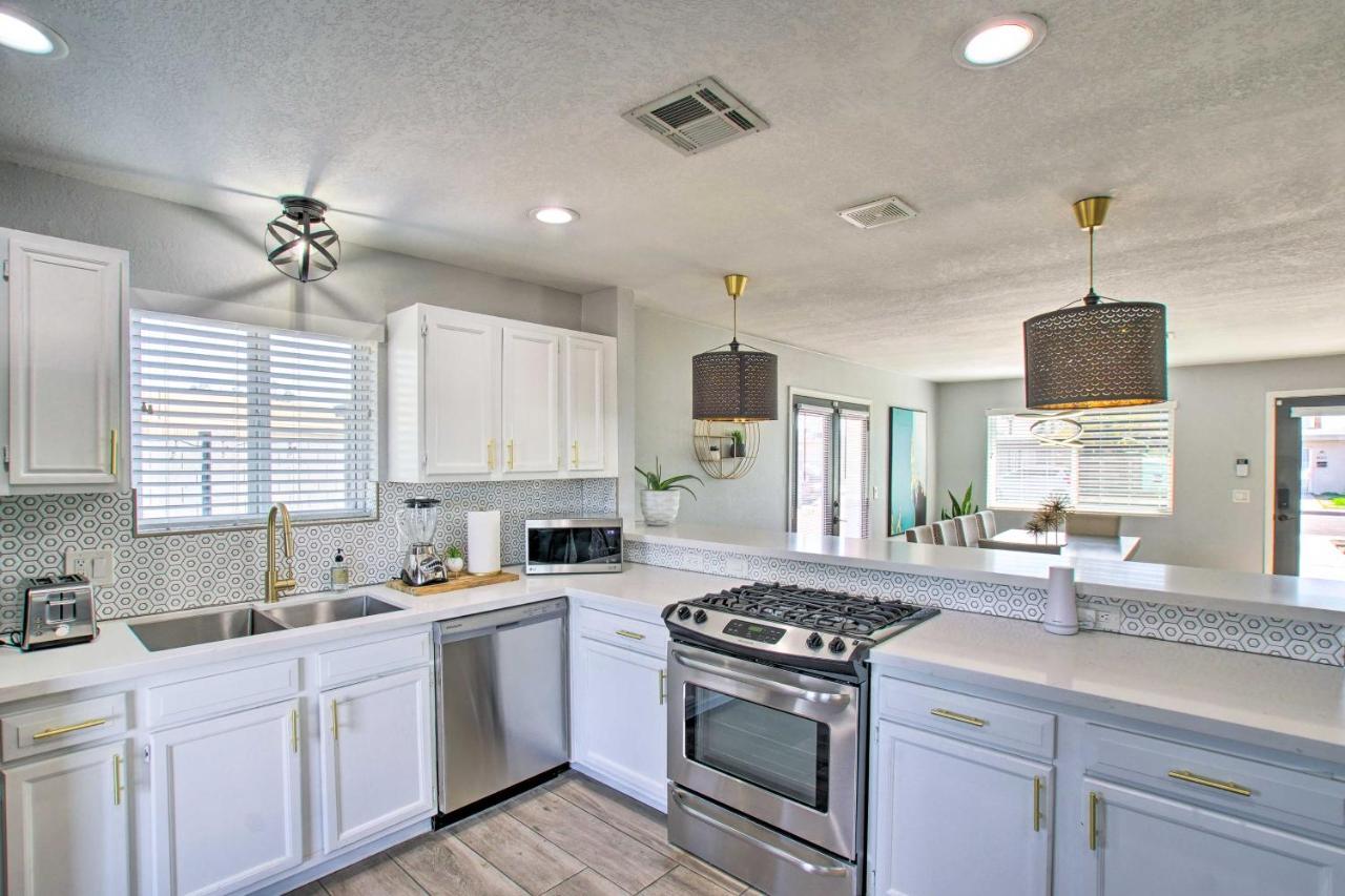 Charming Phoenix Home With Patio About 3 Miles To Dtwn! Eksteriør bilde