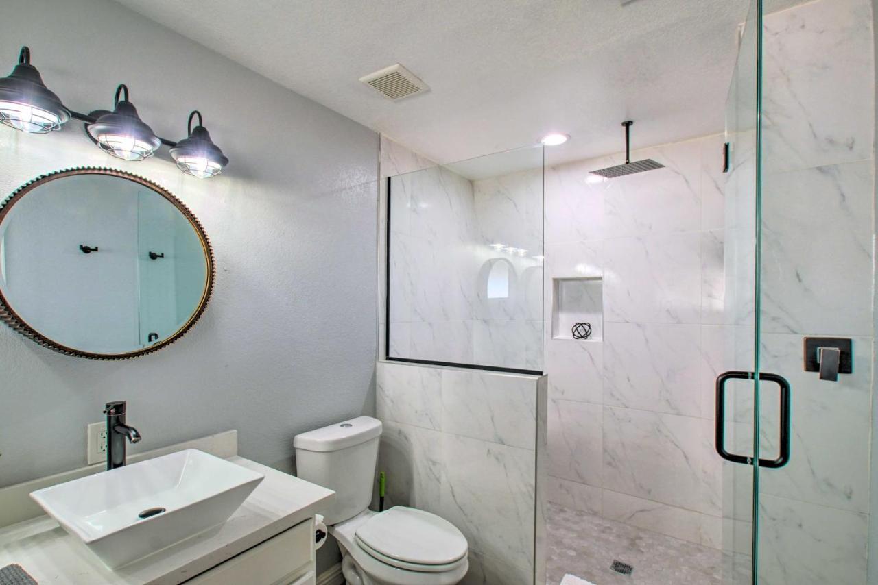 Charming Phoenix Home With Patio About 3 Miles To Dtwn! Eksteriør bilde