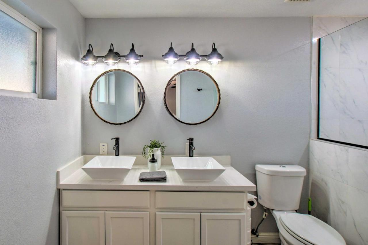 Charming Phoenix Home With Patio About 3 Miles To Dtwn! Eksteriør bilde