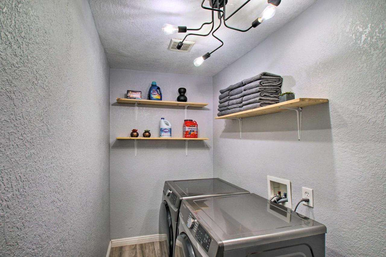 Charming Phoenix Home With Patio About 3 Miles To Dtwn! Eksteriør bilde